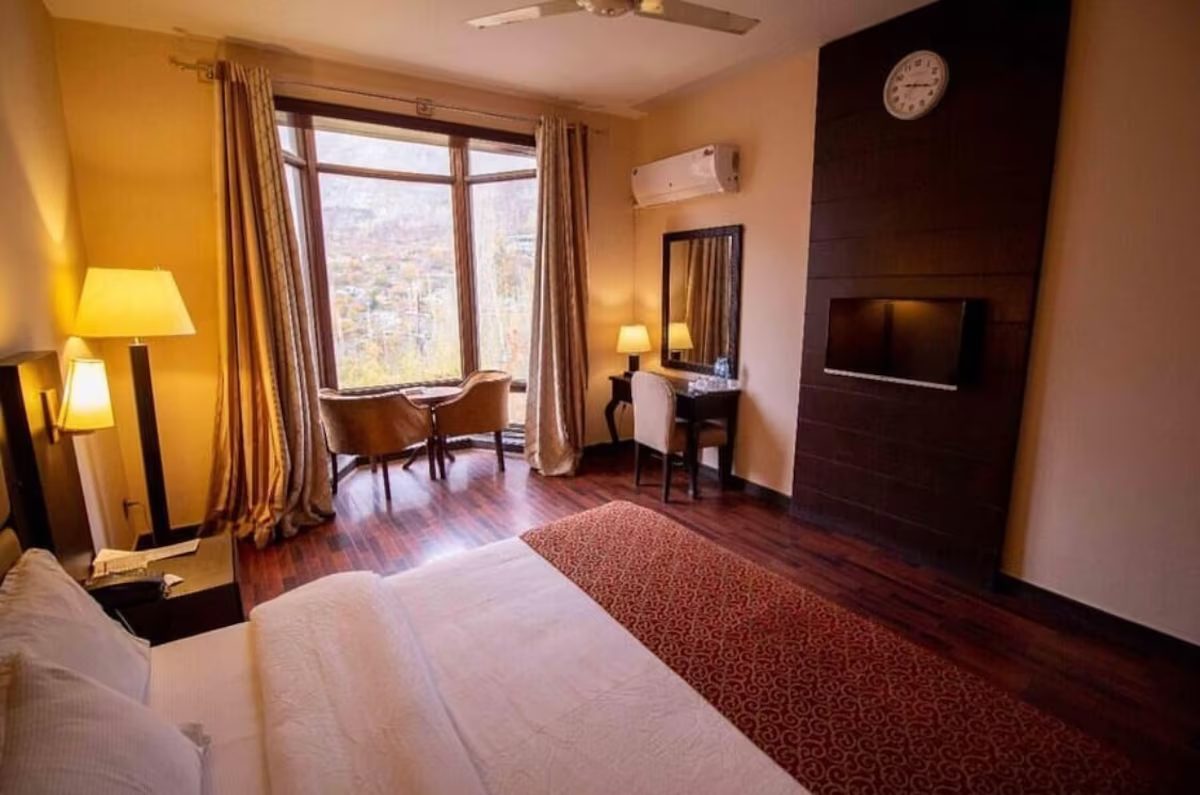 hunza hotel booking online